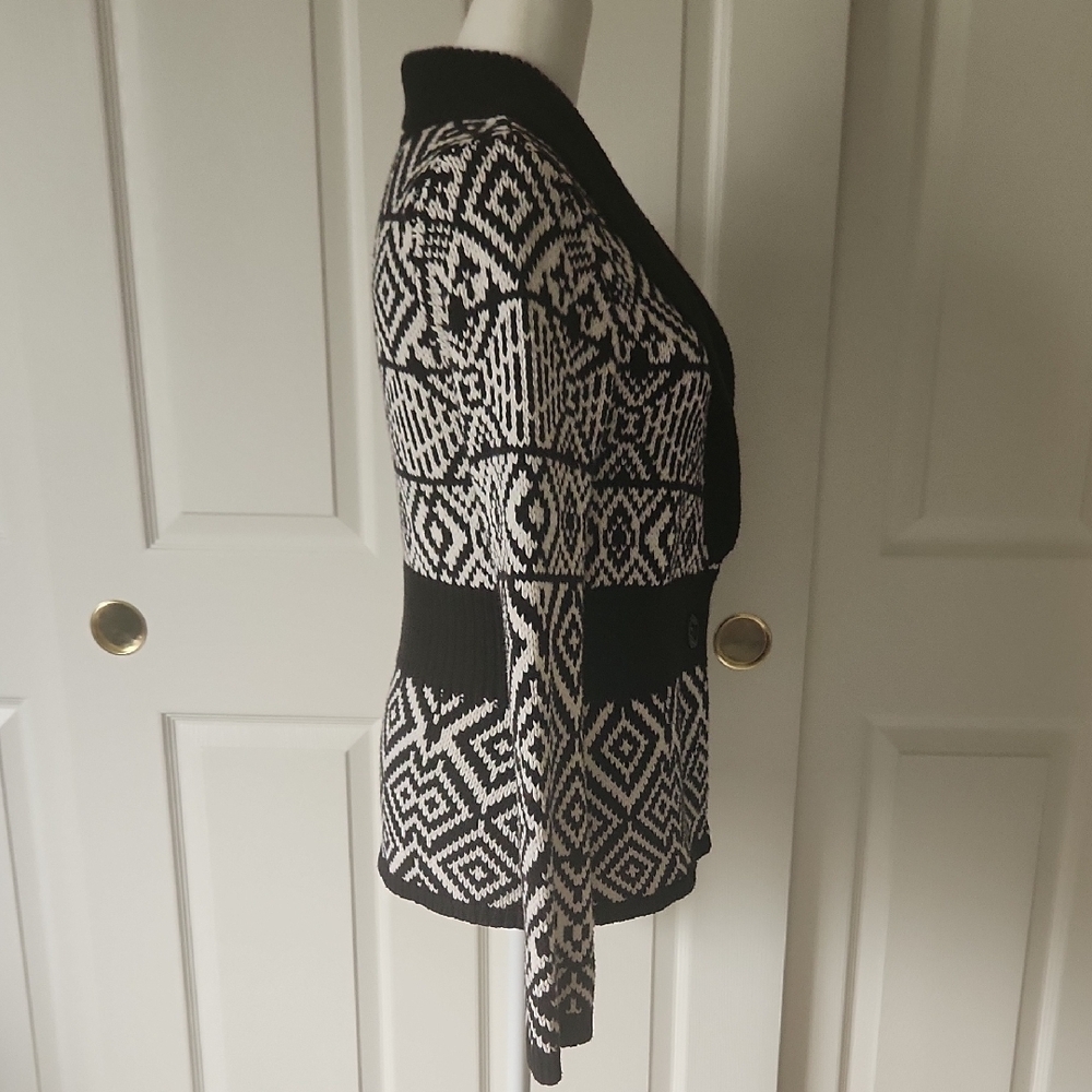 White House Black Market Black/White Geometric Button Front Cardigan Size S - Picture 9 of 14